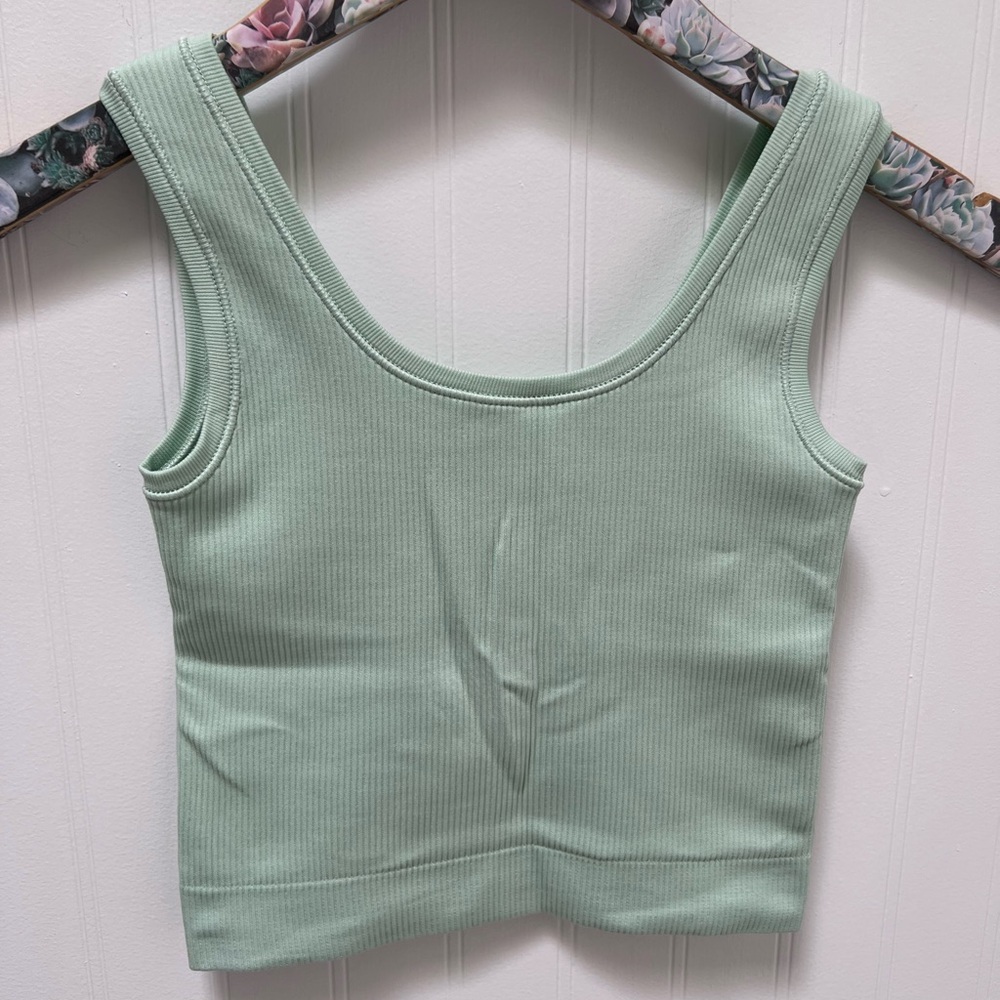 Athleta Rise Above Rib Mint Green Crop Tank Top - Picture 3 of 8